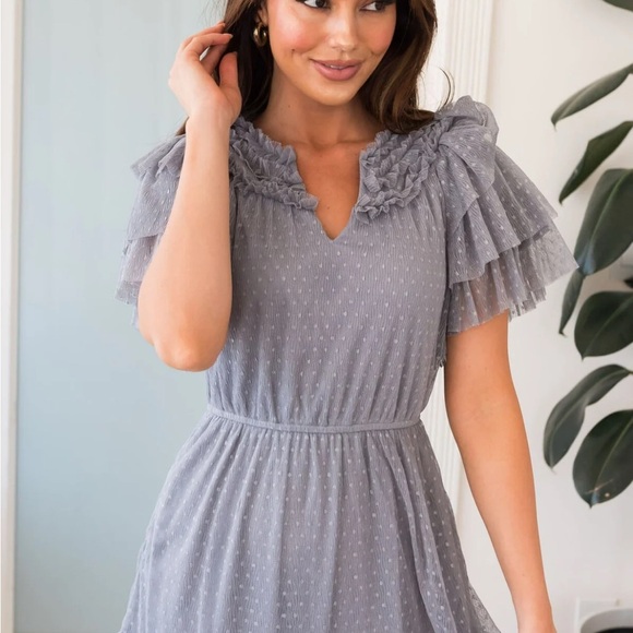 DEAUVILLE Elegant Ruffled Gray Maxi Dress 

New without tags - Picture 3 of 10